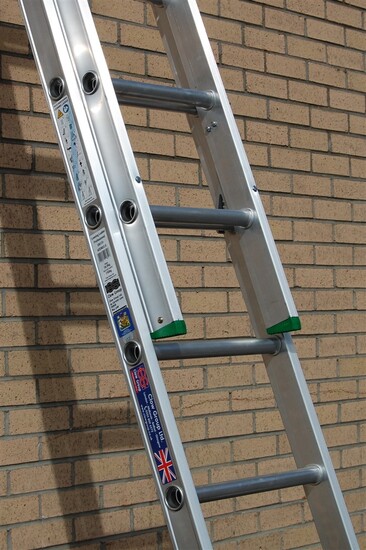 Picture of DOUBLE EXTENSION LADDER ALLOY