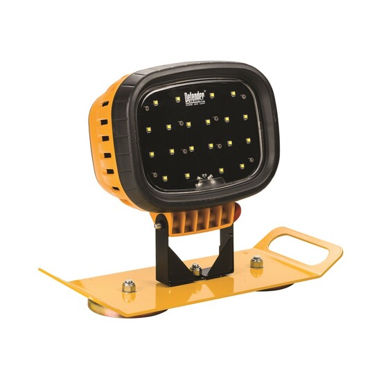 LED FLOODLIGHT WITH MAGNETIC BASE 110v