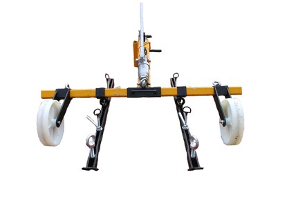 MANHOLE COVER LIFTER