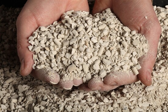 Oil Spill Granules - Industrial Clay - White